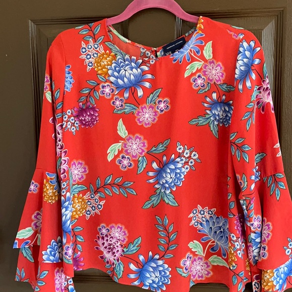 Adrienne Vittadini Tops - Beautiful flowery blouse